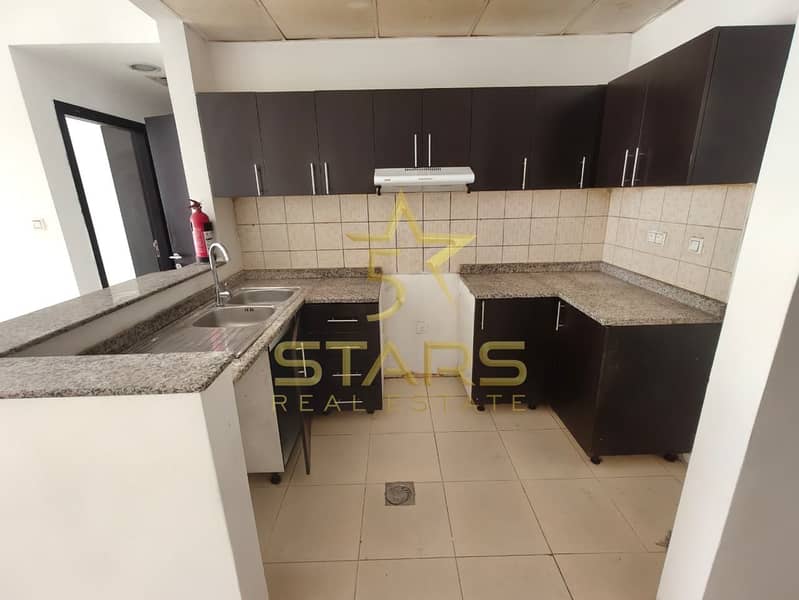 Prime Location | Spacious Layout | Near Malls & Lake