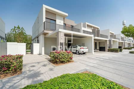 4 Bedroom Townhouse for Sale in Tilal Al Ghaf, Dubai - Ready to move in | Single Row | End Unit