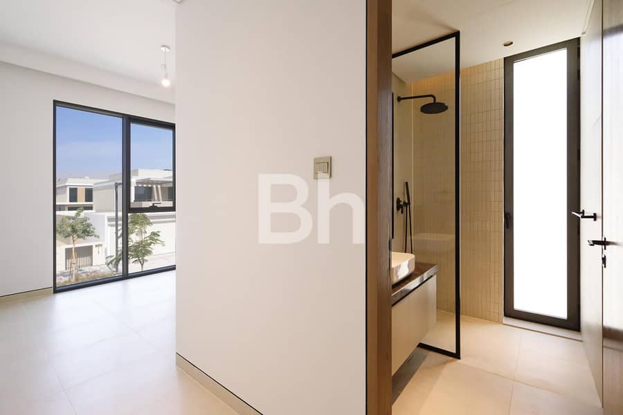 Closed Kitchen I Garden Suite I Brand New - Image 17