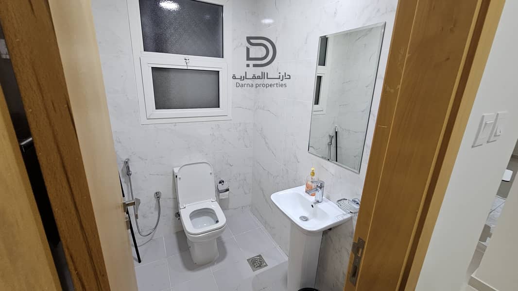 2 08e1b1d0-30cb-4d39-891f-3b1a1d739287. jpg
