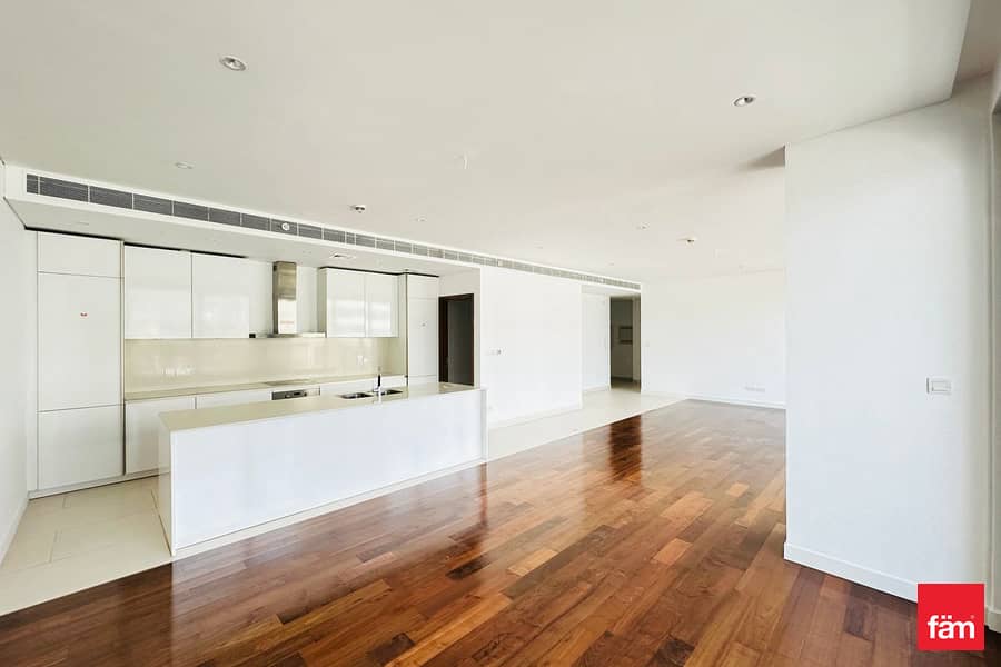 Refined 3BR | Heart of the City | Boulevard Vista