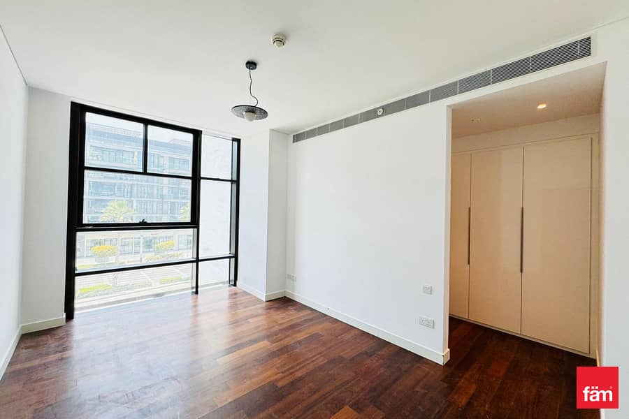 Refined 3BR | Heart of the City | Boulevard Vista - Image 9