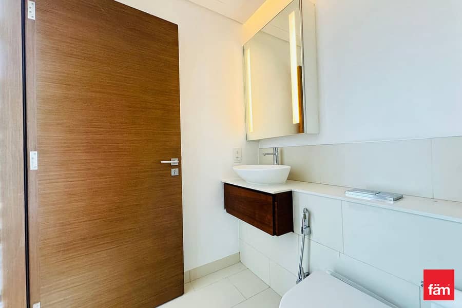 Refined 3BR | Heart of the City | Boulevard Vista - Image 25