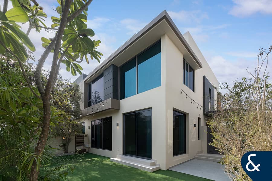Greenbelt | Upgraded | Fully Extended | 5 Bed