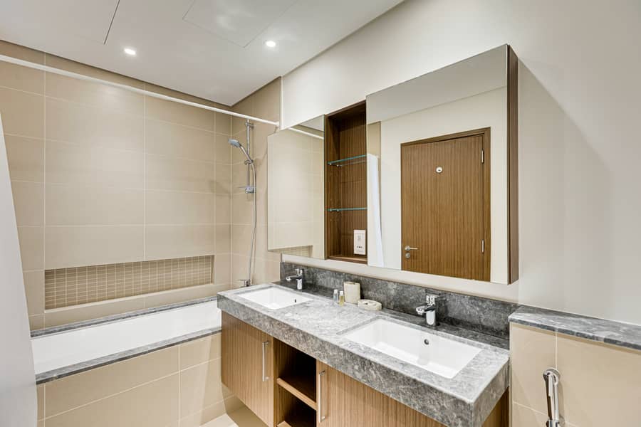 Sea View 2 Bedroom in 5242 Towers, Dubai Marina - Image 23