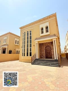 للايجار فيلا مميزه بتشطيب سوبر ديلوكس بعجمان الروضه3- 5 غرف ماستر- مجلس-صالة -رتداد واسع امام الفيلا
