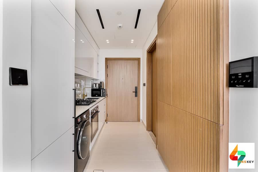 ALL INCLUSIVE & NO EXTRA CHRAGES! Brand New w/ Smart Home Technology System - Image 8