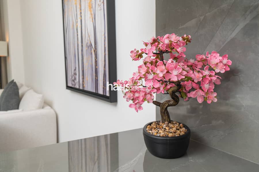 Charming Pool View | Premium Facilities | Modern - Image 18