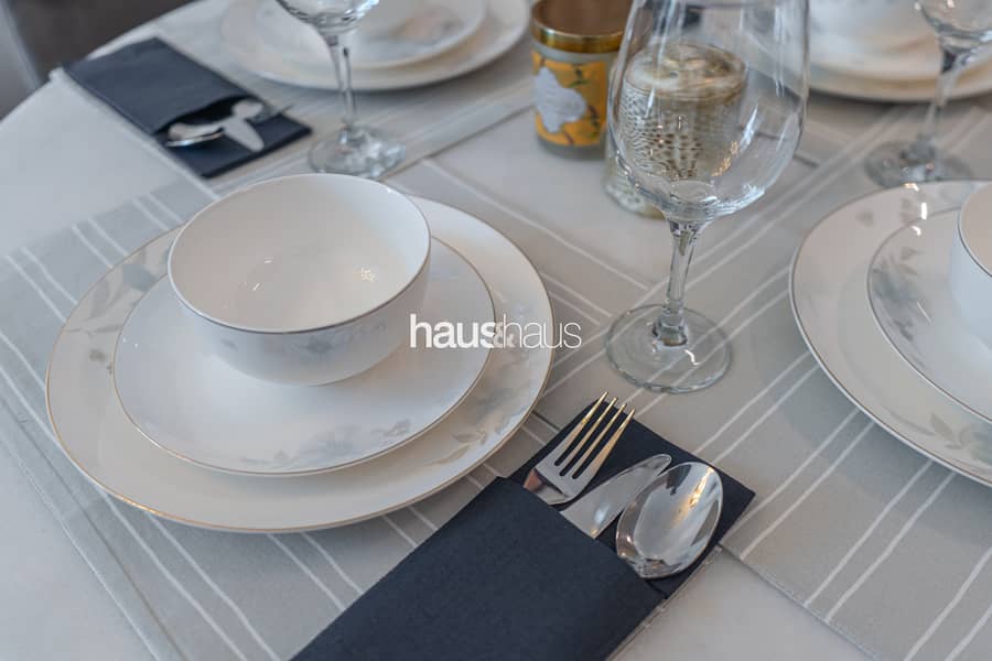 Charming Pool View | Premium Facilities | Modern - Image 24