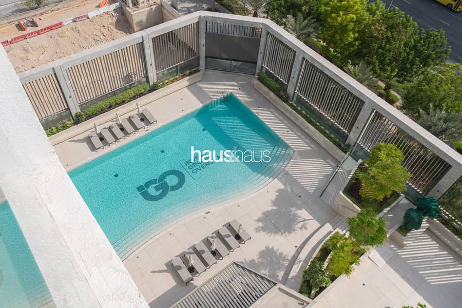 Charming Pool View | Premium Facilities | Modern - Image 28