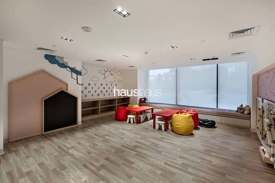 Charming Pool View | Premium Facilities | Modern - Image 37