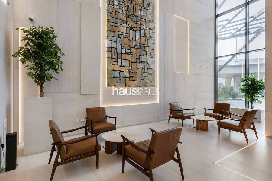 Charming Pool View | Premium Facilities | Modern - Image 41