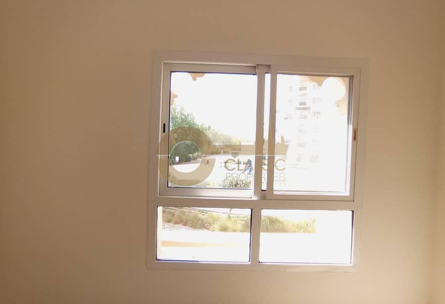 40 ba058dee-9b94-4ca2-8a20-793eb4e1f9cd. jpg