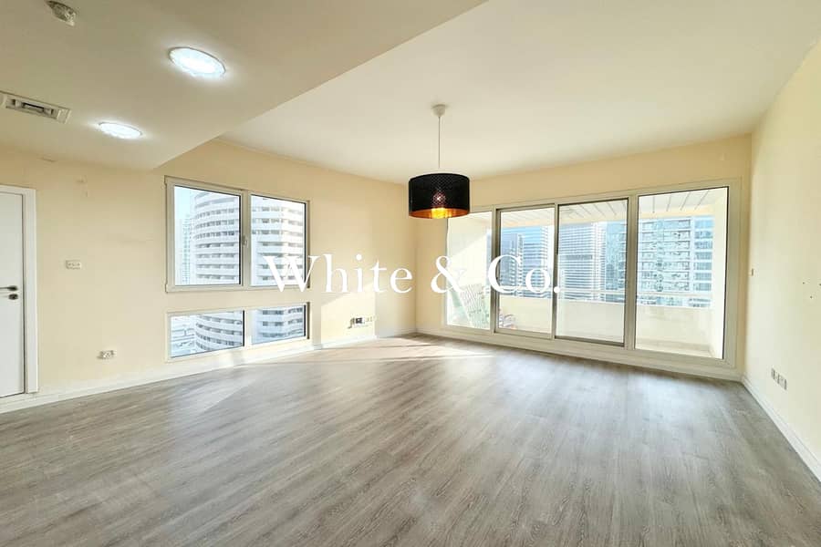 Unfurnished Unit | Mid Floor | Upgraded