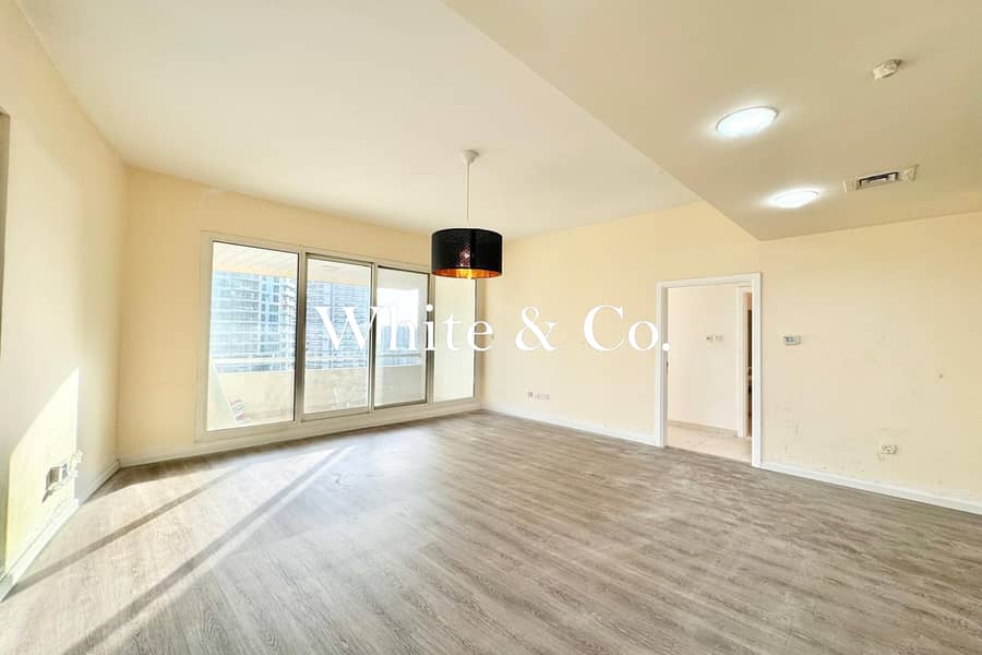 Unfurnished Unit | Mid Floor | Upgraded