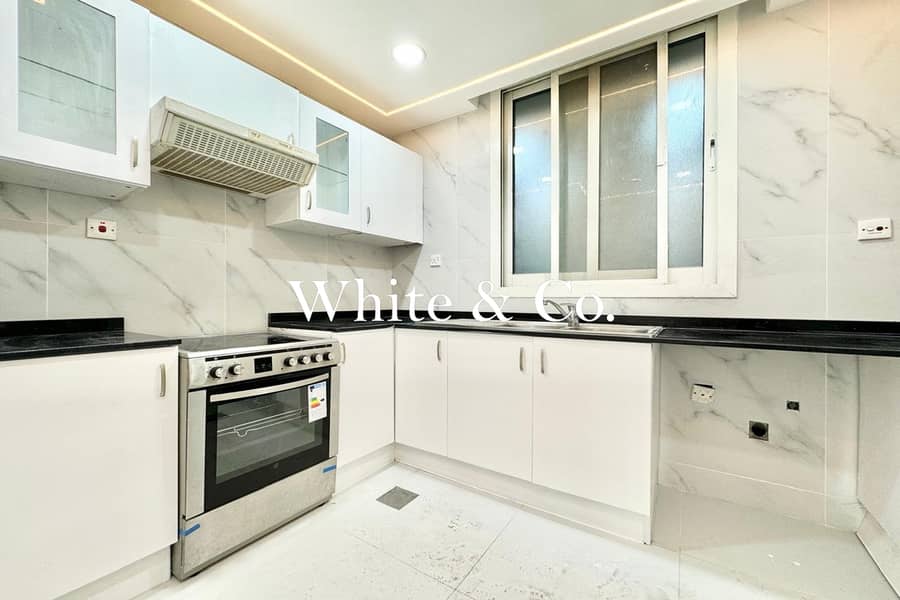 Unfurnished Unit | Mid Floor | Upgraded