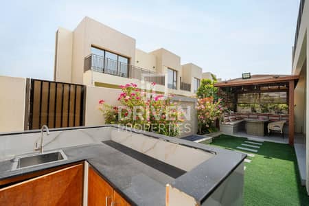 4 Bedroom Villa for Rent in Dubai South, Dubai - Lavish Upgraded Villa | Vacant | Modernized Garden