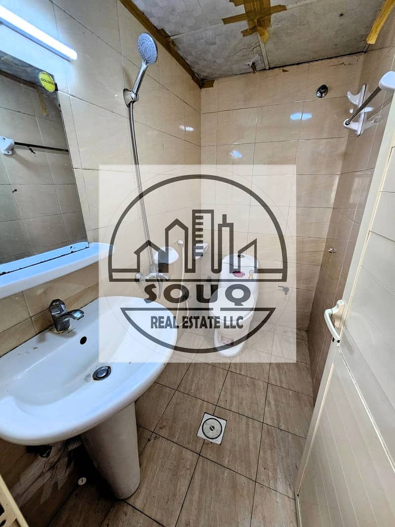 18 Bath2. jpg