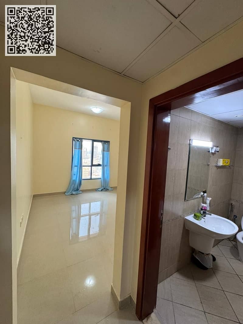 6 2a571ba6-9ed7-45d1-b0b5-63d9f2d9d41f. jpg