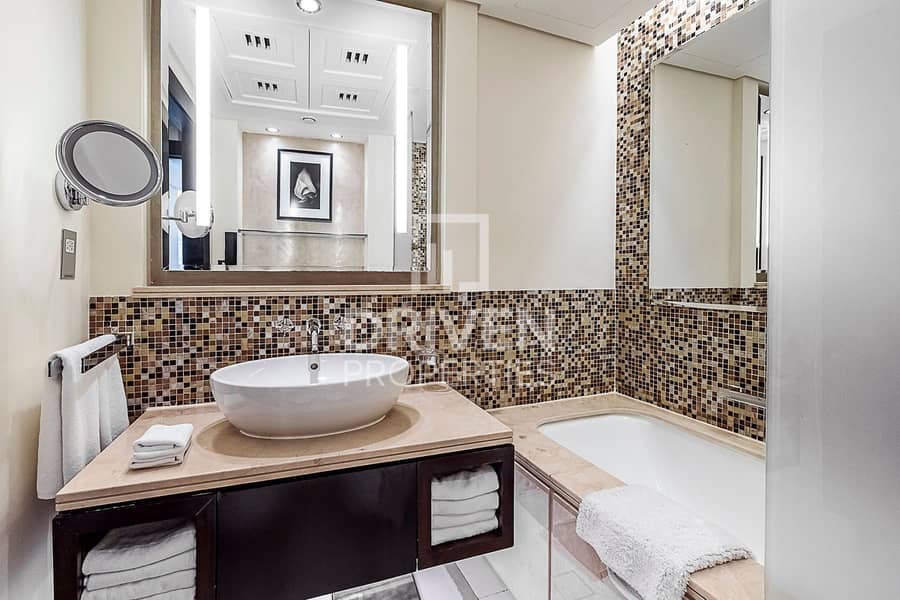 High floor Unit with Boulevard View | Balcony - Image 13