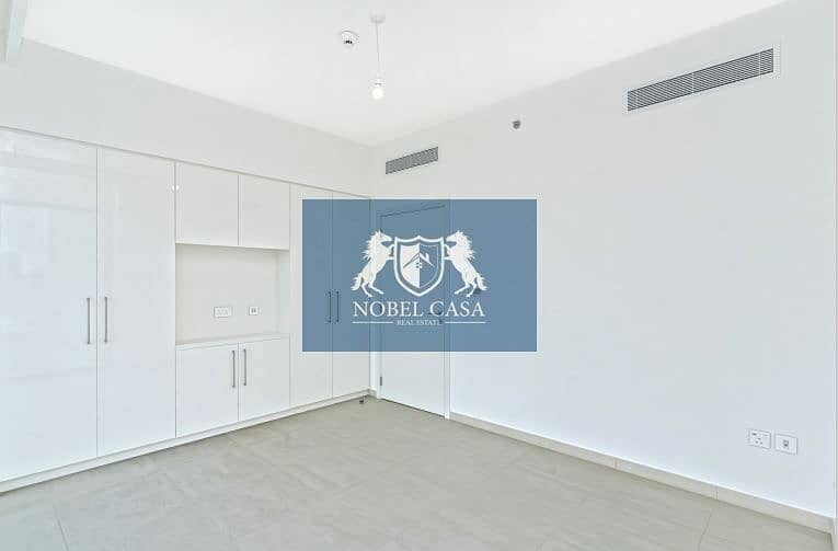 Burj Khalifa View | Large Layout | Unfurnished - Image 9