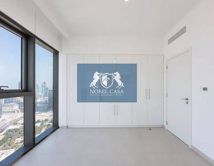 Burj Khalifa View | Large Layout | Unfurnished - Image 12