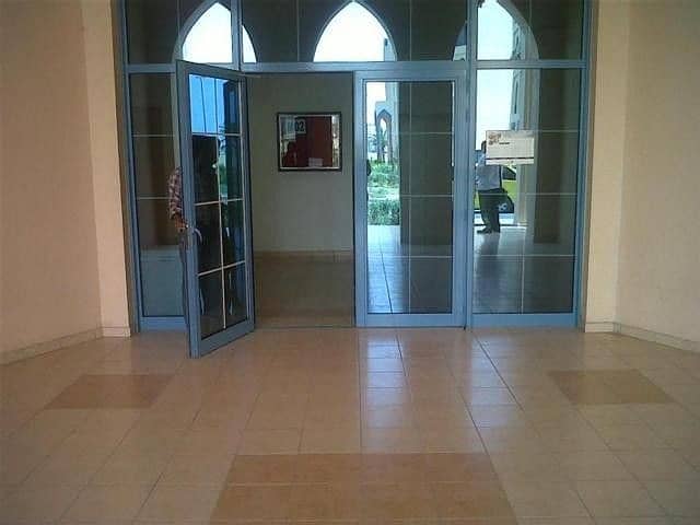 شقة في طراز فارسي المدينة العالمية 20000 درهم - 4265821 شقة في طراز فارسي المدينة العالمية 20000 درهم - 4265821