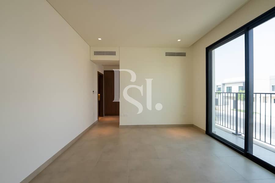 6 4BRM-VI90869-Unit-V-186-Magnolia-Yas-Acres-Yas-Island-Abu-Dhabi-UAE (12). jpg
