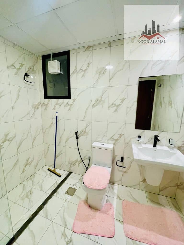 12 bd122b2c-8311-473f-ac5e-8303fa909da5. jpg