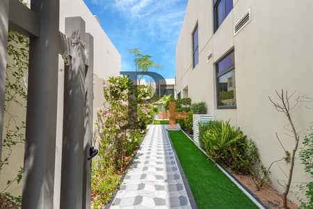 3 Bedroom Villa for Rent in DAMAC Hills 2 (Akoya by DAMAC), Dubai - Semi furnished | Vacant | 3BR+Maids