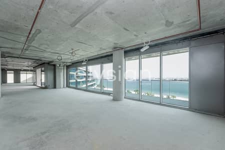 3 Bedroom Flat for Sale in Palm Jumeirah, Dubai - Investment Opportunity | Unparalleled Lifestyle