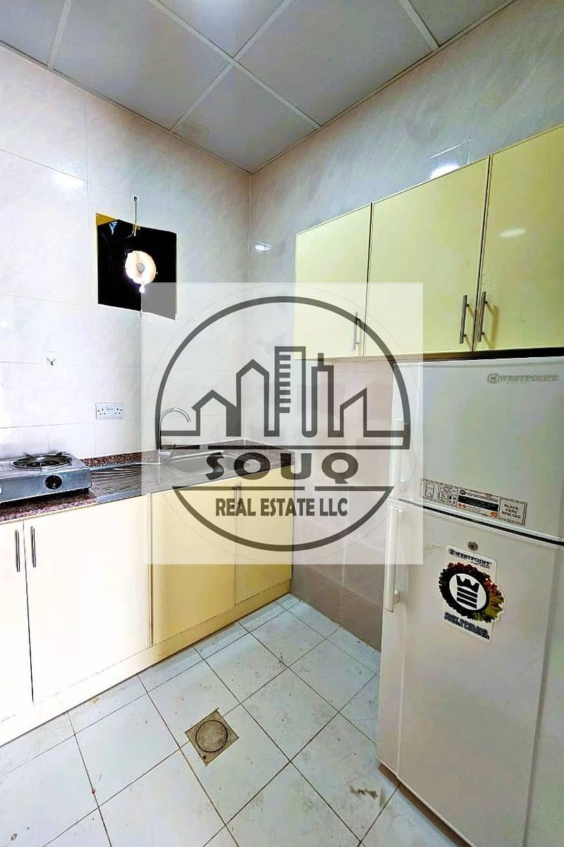 12 kitchen2. jpg