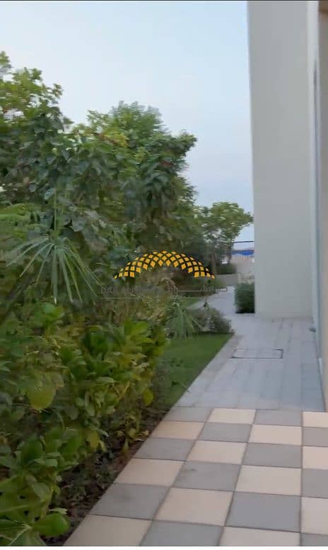 2 Garden. jpg