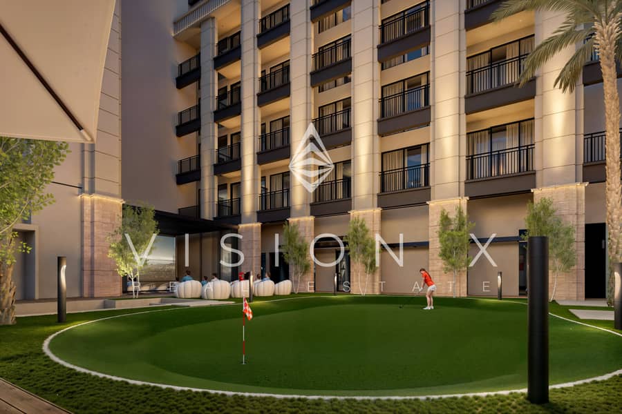 3 Berkeley Square Mini Golf Night View. png
