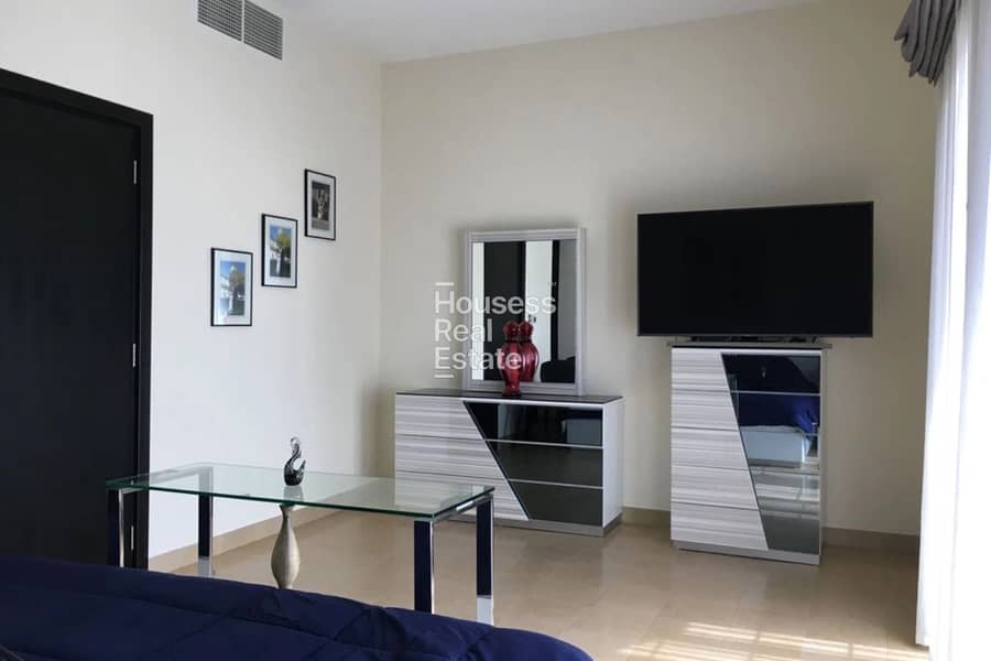 CORNER | VACANT | FURNISHED | 2BR UPGRADED - Image 15