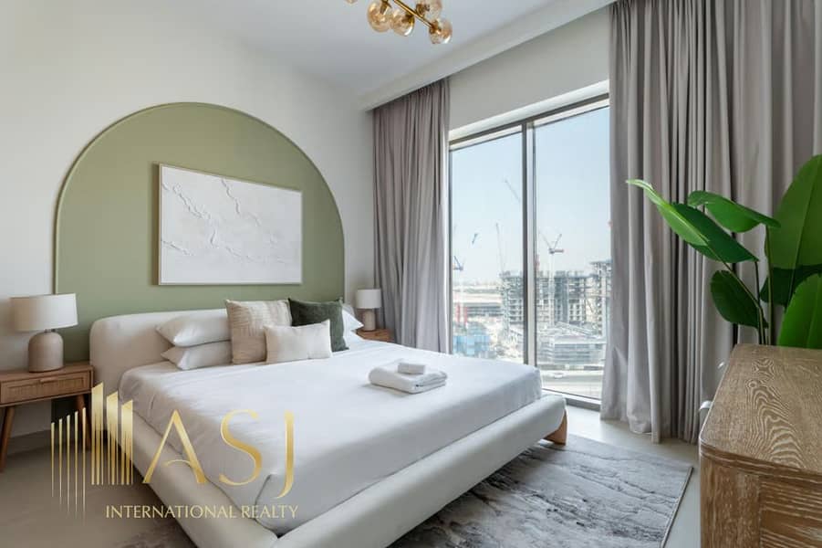 Direct Beach Access | Fully Furnished | Upgraded