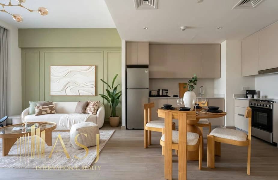 Direct Beach Access | Fully Furnished | Upgraded