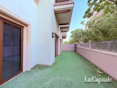 2 Bedroom Apartment for Rent in Muhaisnah, Dubai - Upgraded | Corner Unit | Landscape Garden