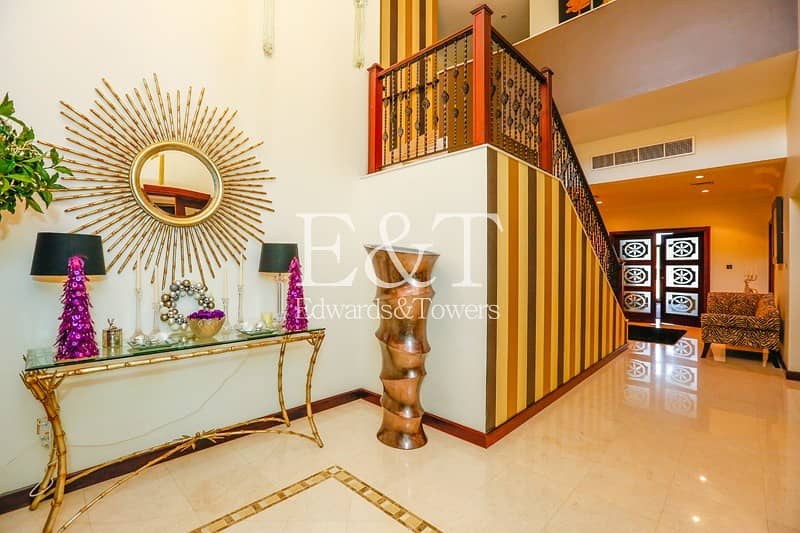 EXCLUSIVE! Immaculate 5 Bedroom Atrium Entry | PJ