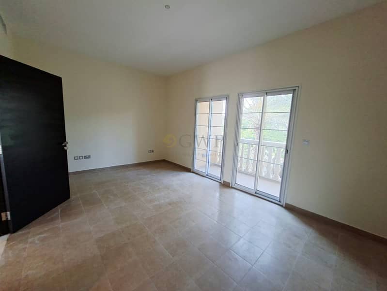 Lush Green Garden| With White Goods| Next to Park