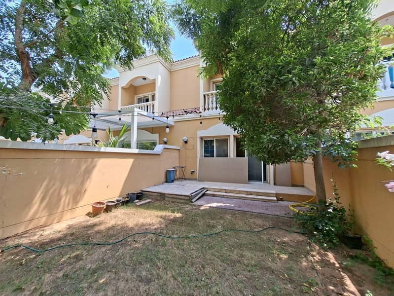 Lush Green Garden| With White Goods| Next to Park - Image 16