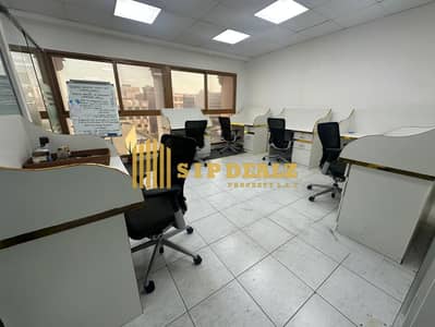 مکتب  للايجار في ديرة، دبي - 1. jpg
