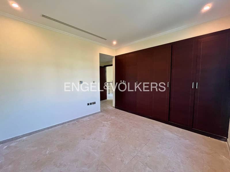 Private Pool | Internal | Landscaped | Vacant - Image 10