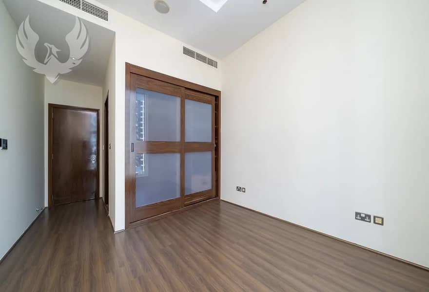 Vacant | 3br + maid | Sea View - Image 12