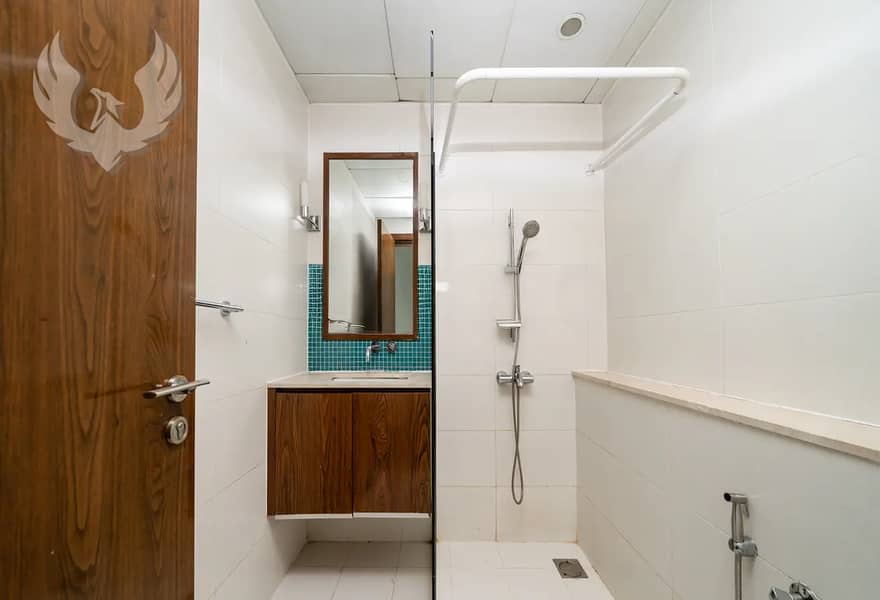 Vacant | 3br + maid | Sea View - Image 15