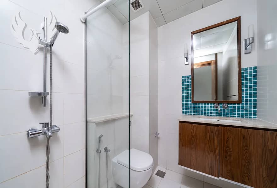 Vacant | 3br + maid | Sea View - Image 19