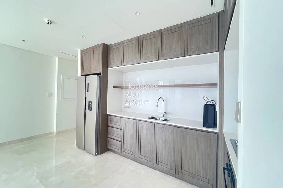 Brand New | Luxury | Marina and Sea View | Vacant