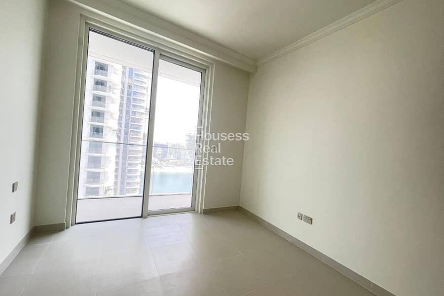 Brand New | Luxury | Marina and Sea View | Vacant - Image 11