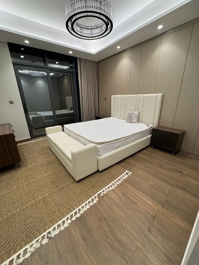 LUXURIOUS 3 BR APARTMENT ON SALE | VACANT | FULLY FURNISHED | image 8