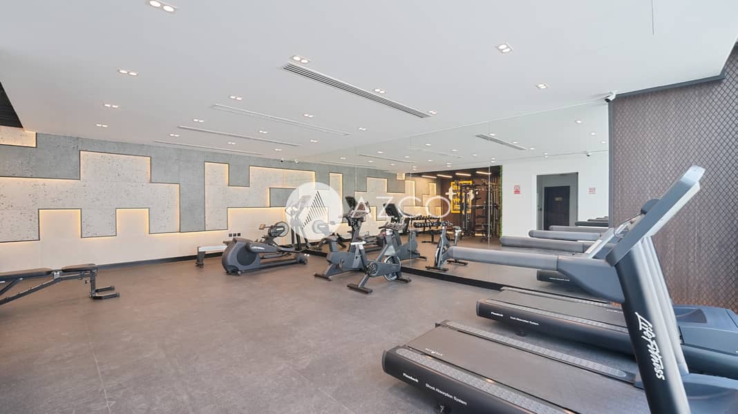 Spacious Layout | Ready to Move | Good Location - Image 6